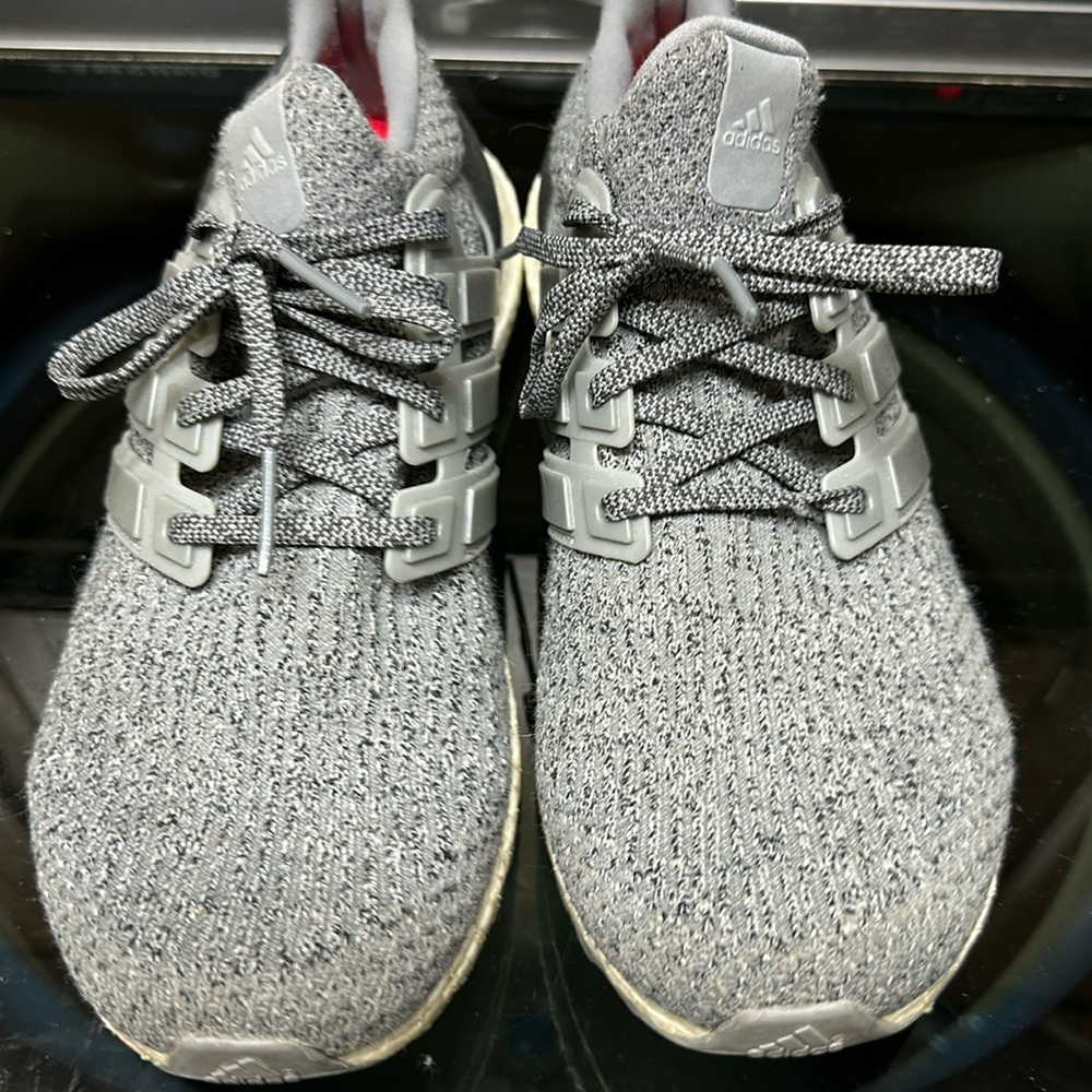 Adidas boost (ultra boost) men’s size 9 1/2